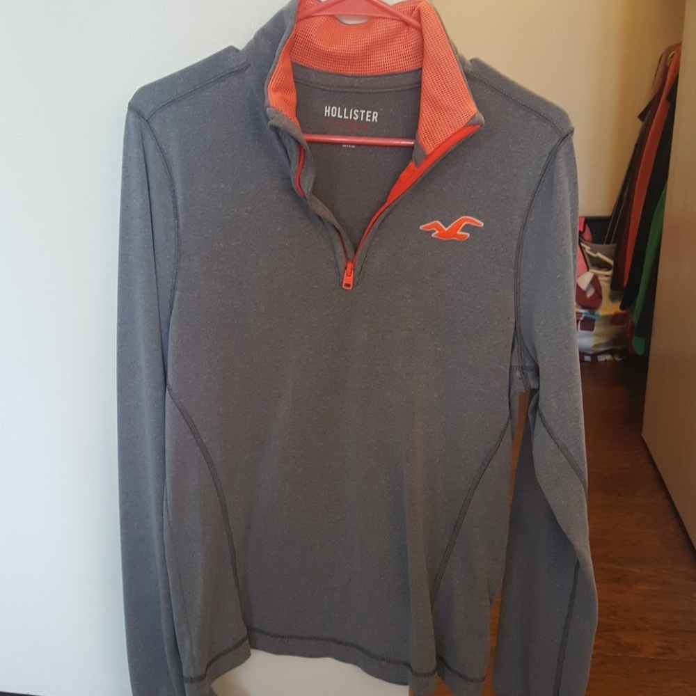Hollister quarter zip